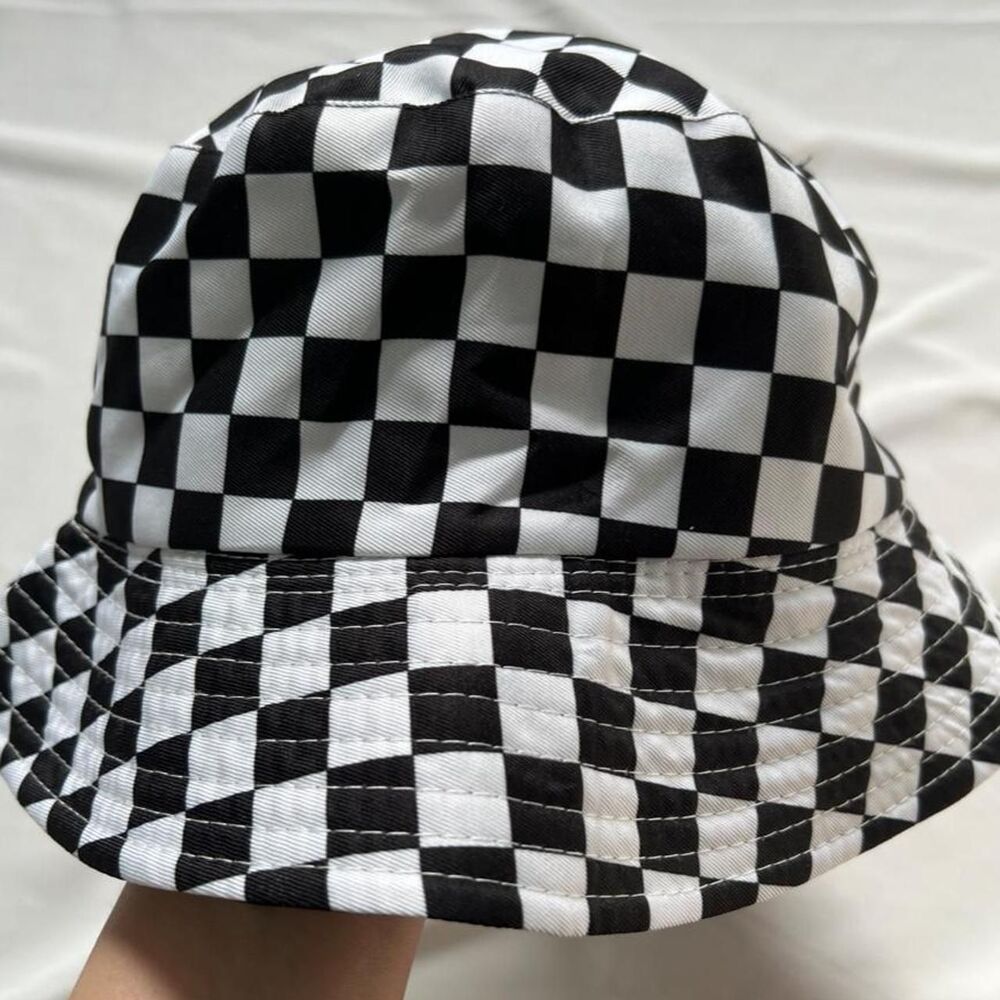 Shein Women's multi Hat - Picture 1 of 4